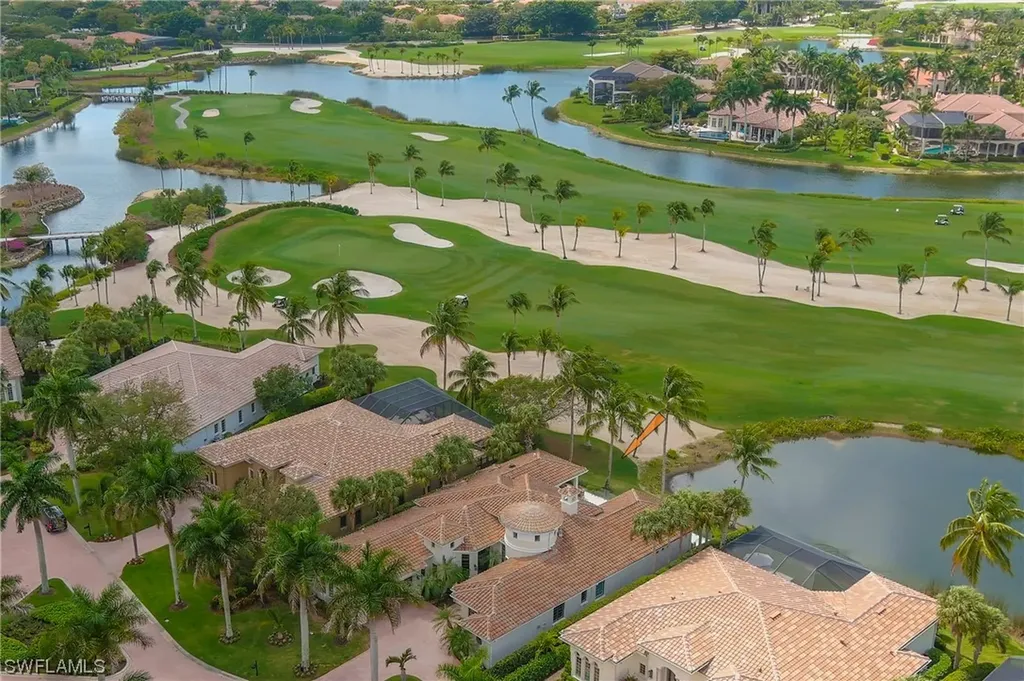 1727 Venezia Way Naples FL 34105