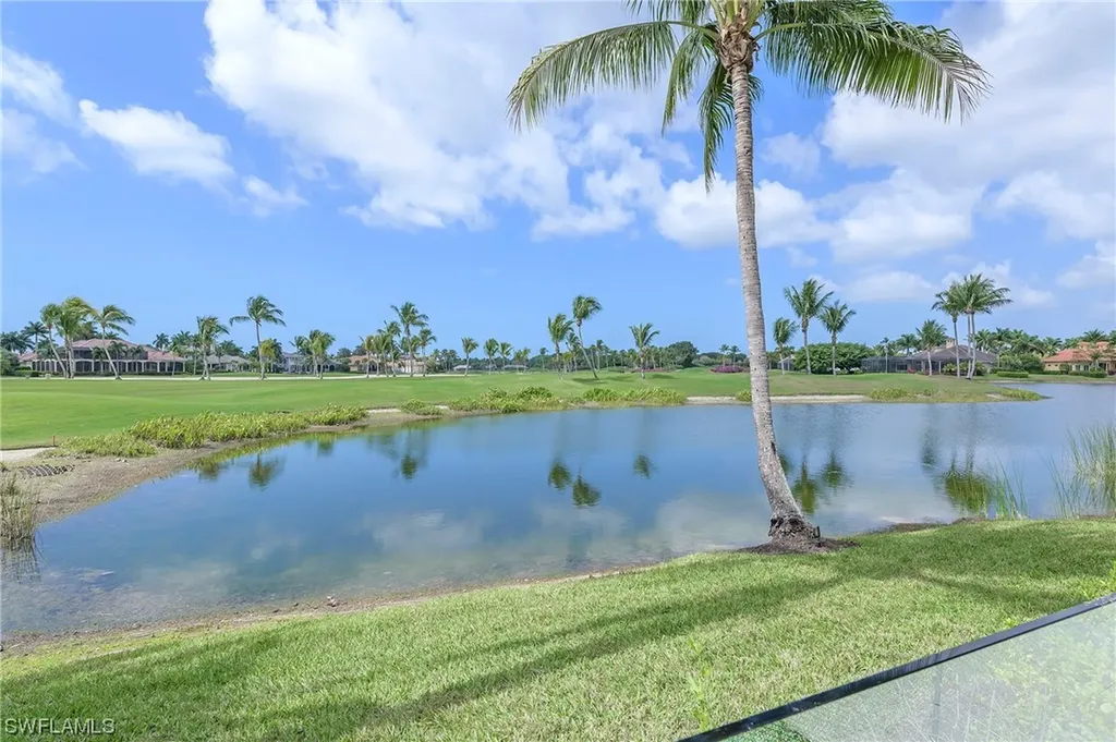 1727 Venezia Way Naples FL 34105