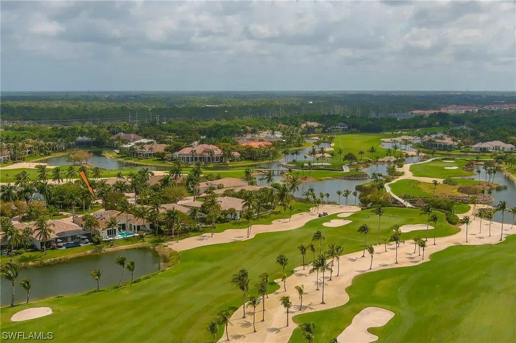 1727 Venezia Way Naples FL 34105