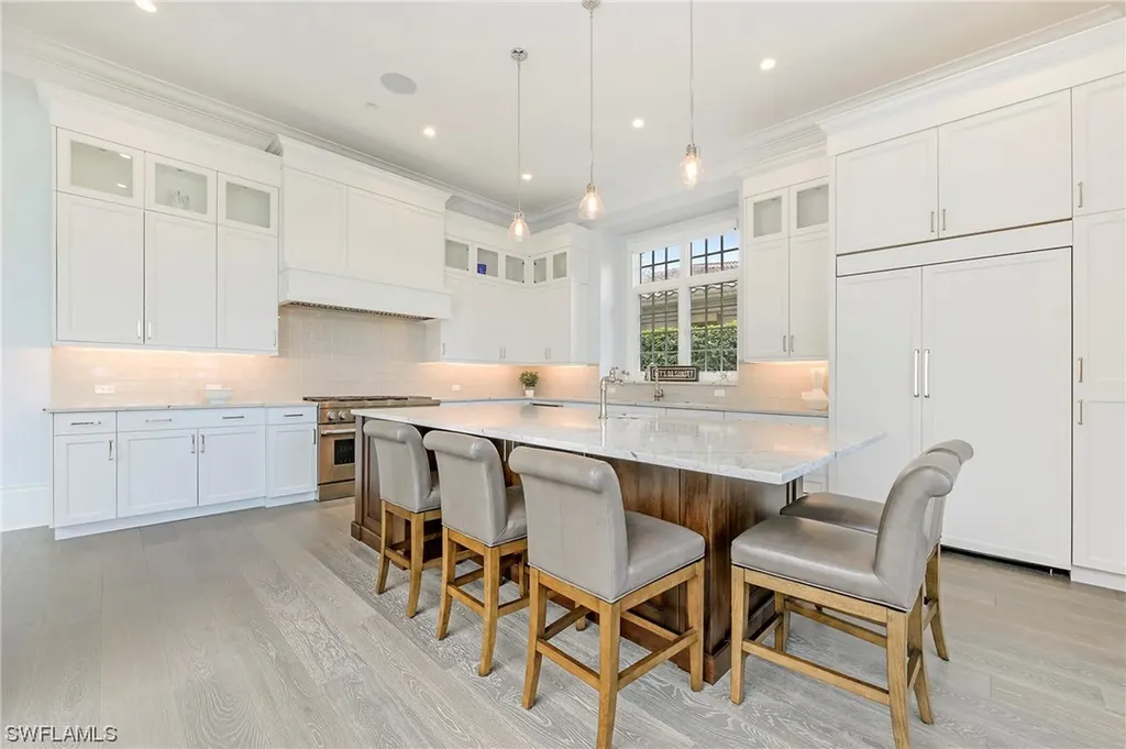 1727 Venezia Way Naples FL 34105