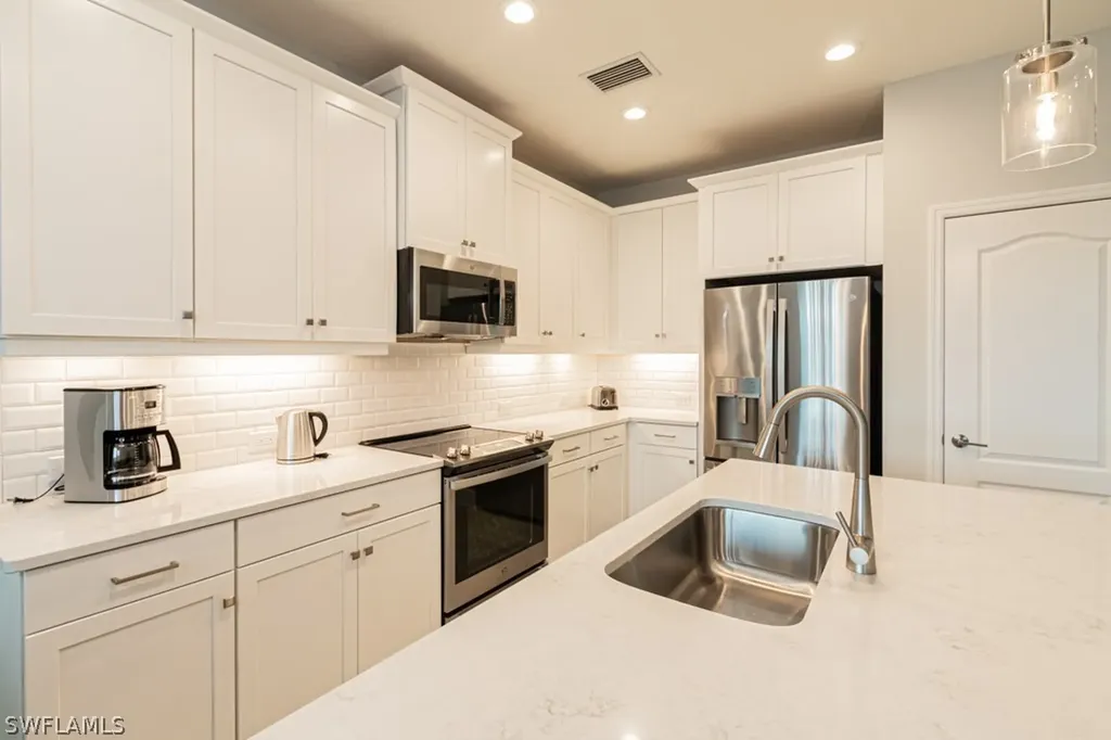 2281 Priory Lane Naples FL 34120