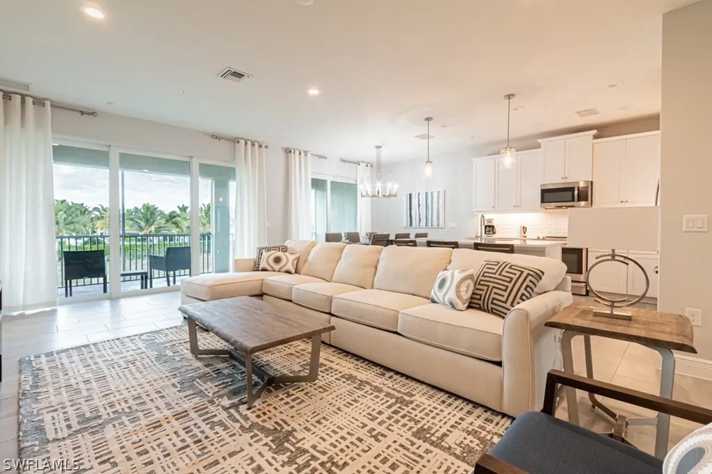 2281 Priory Lane Naples FL 34120