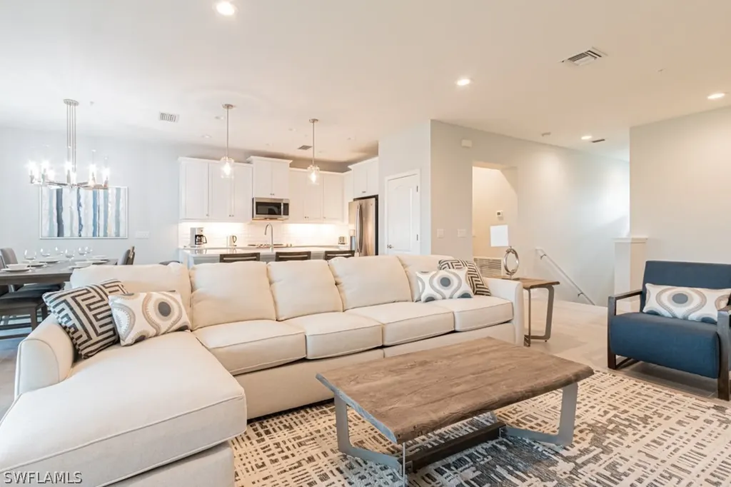 2281 Priory Lane Naples FL 34120
