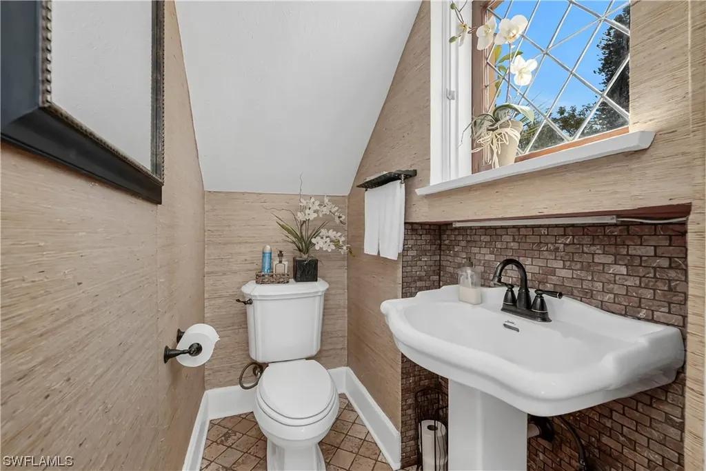 1328 Rio Vista Avenue Fort Myers FL 33901