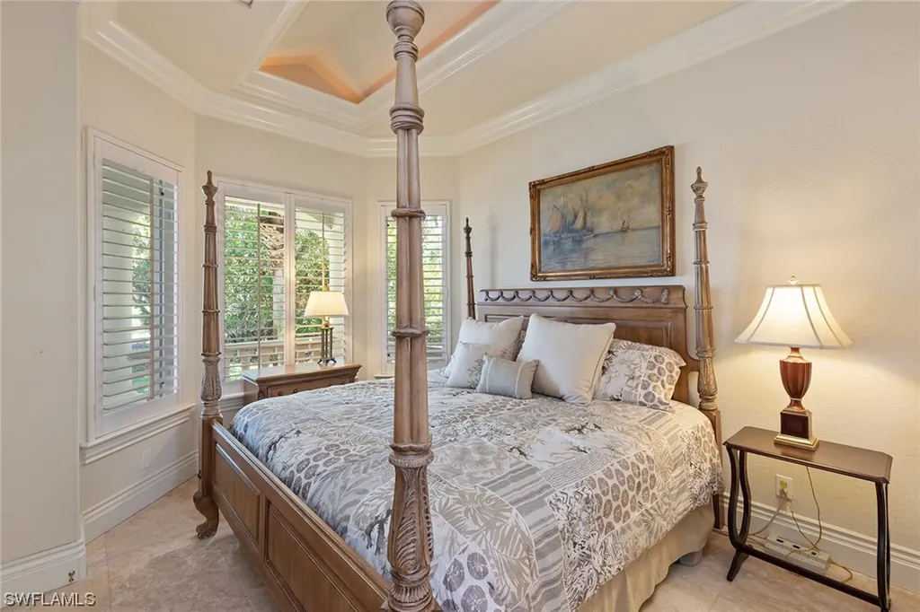 5055 Groveland Terrace Naples FL 34119