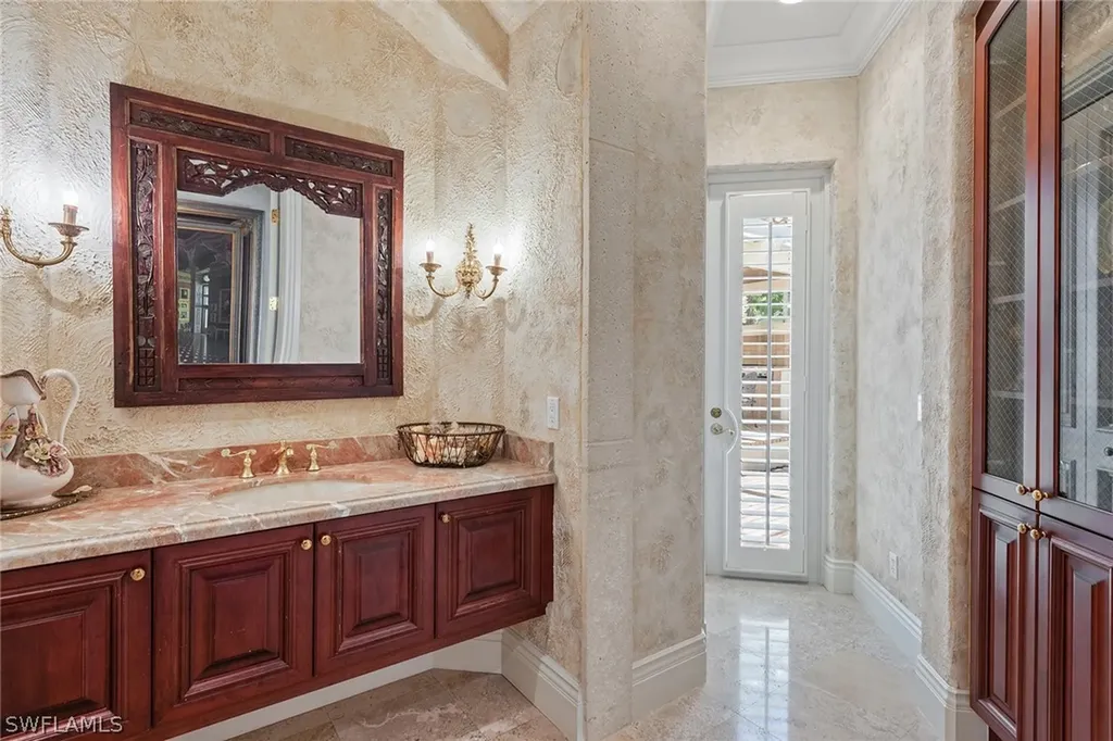 5055 Groveland Terrace Naples FL 34119