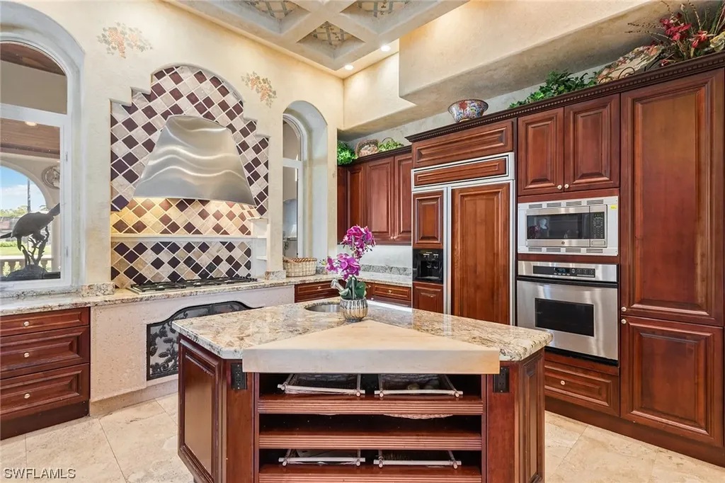 5055 Groveland Terrace Naples FL 34119