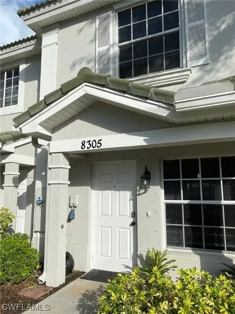 8305 Pacific Beach Drive Fort Myers FL 33966
