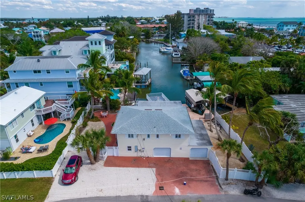 130 Palermo Circle Fort Myers Beach FL 33931