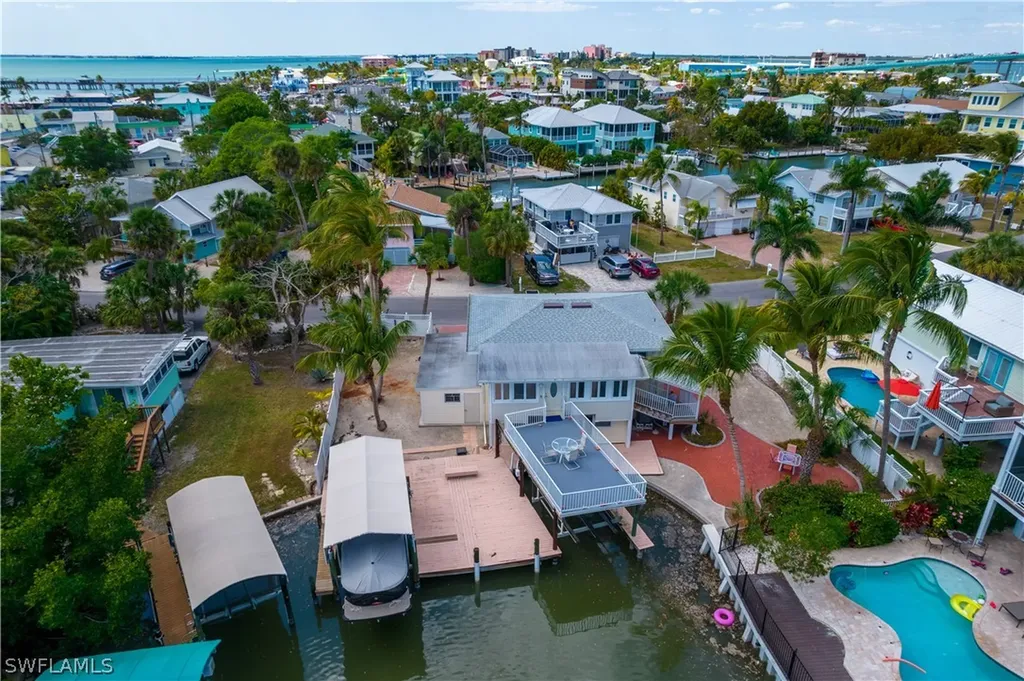 130 Palermo Circle Fort Myers Beach FL 33931