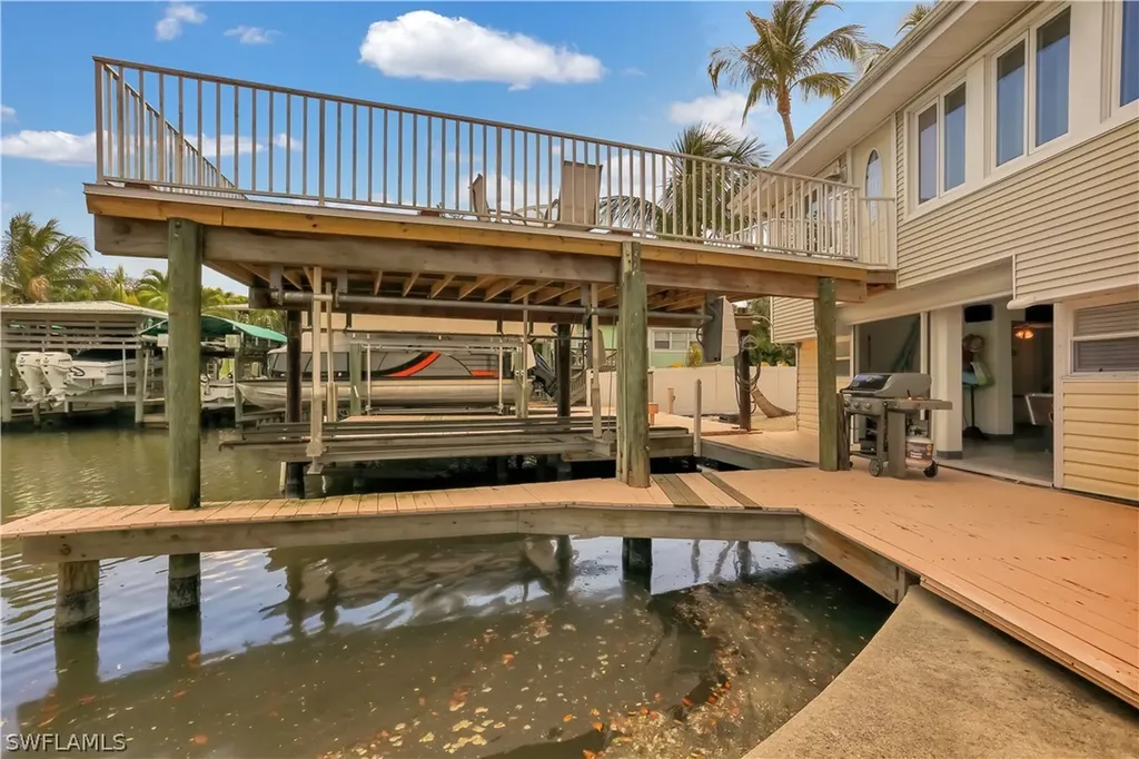 130 Palermo Circle Fort Myers Beach FL 33931