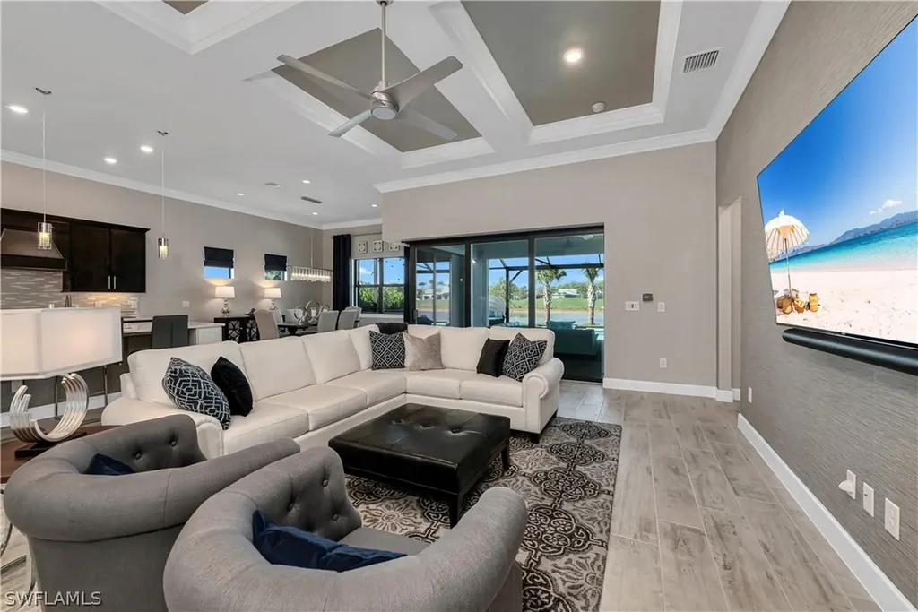 9528 Greyhawk Trail Naples FL 34120