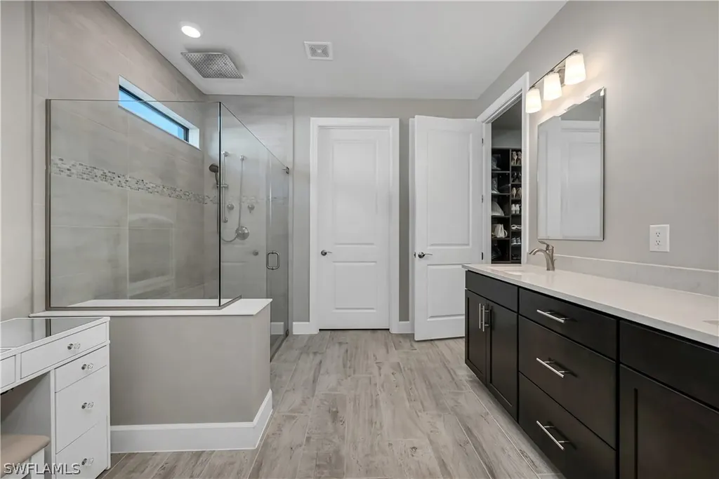 9528 Greyhawk Trail Naples FL 34120