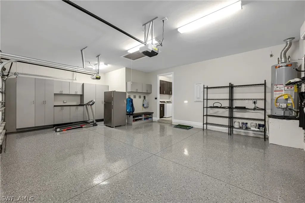 9528 Greyhawk Trail Naples FL 34120