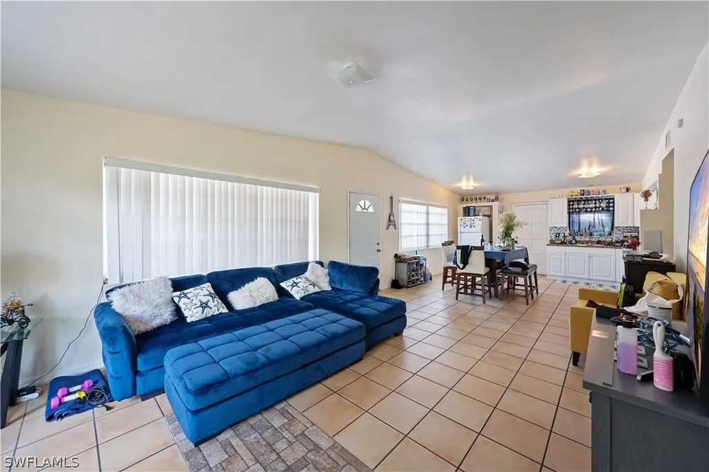 788 7th Avenue N Naples FL 34102
