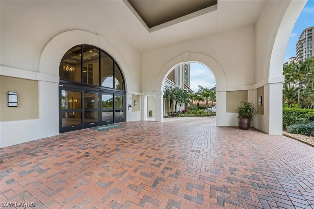 6573 Marissa Loop Naples FL 34108