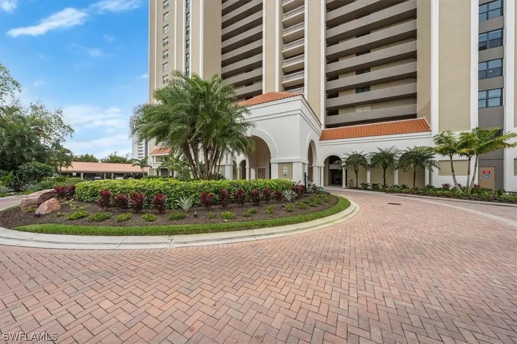 6573 Marissa Loop Naples FL 34108
