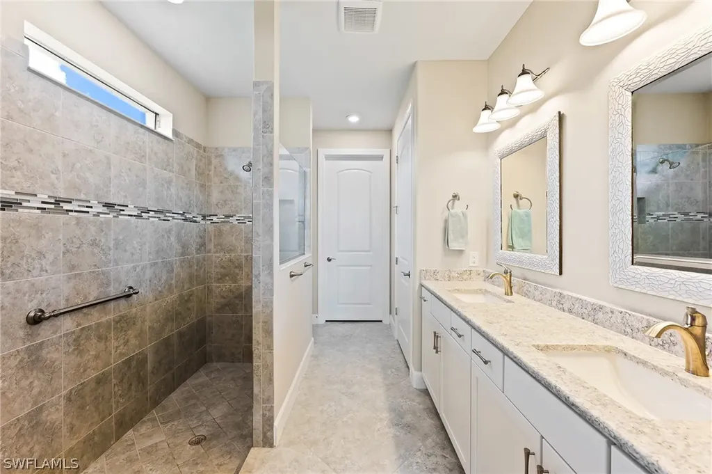 17369 Ashcomb Way Estero FL 33928