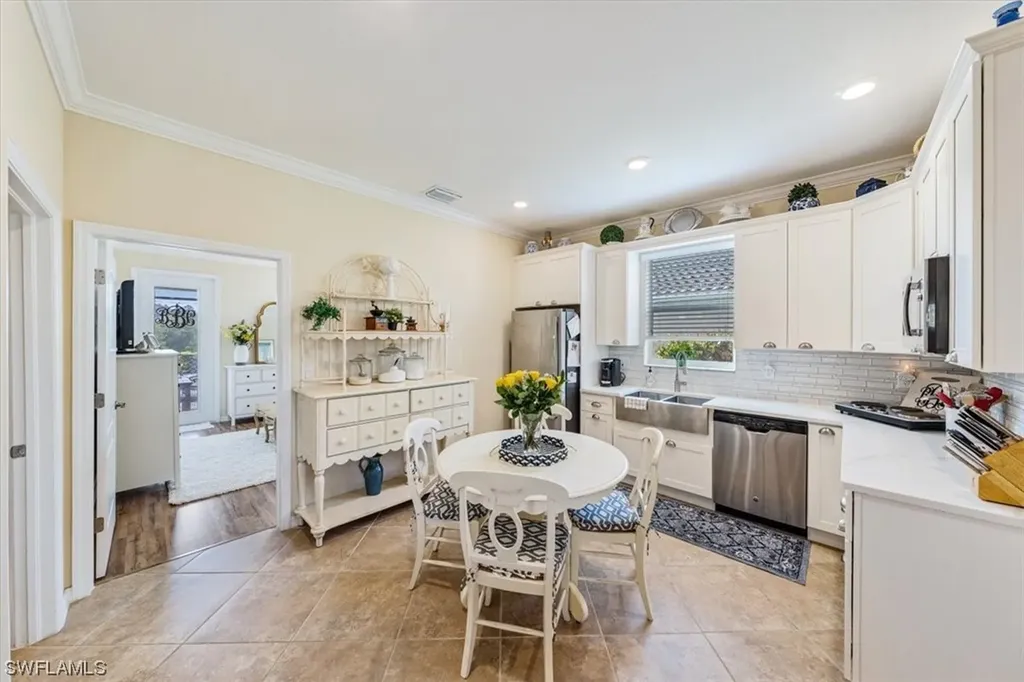 2246 Vermont Lane Naples FL 34120