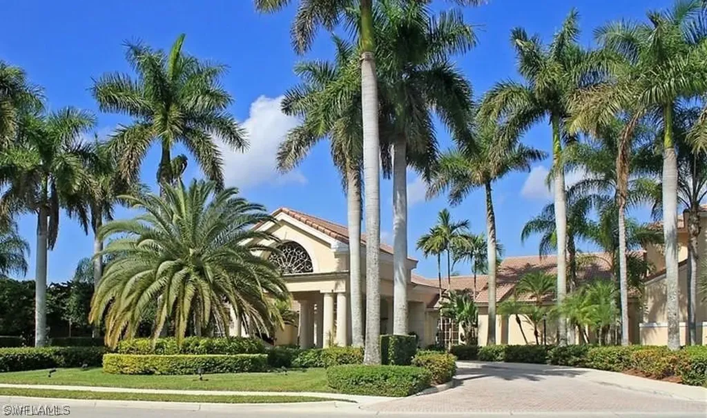 6870 Huntington Lakes Circle Naples FL 34119