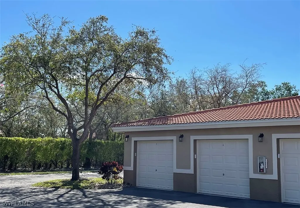 6870 Huntington Lakes Circle Naples FL 34119