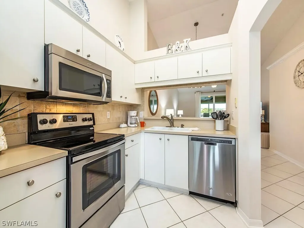 6870 Huntington Lakes Circle Naples FL 34119