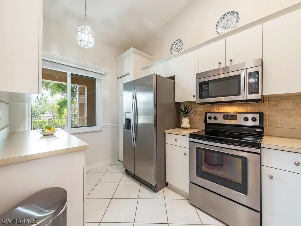 6870 Huntington Lakes Circle Naples FL 34119