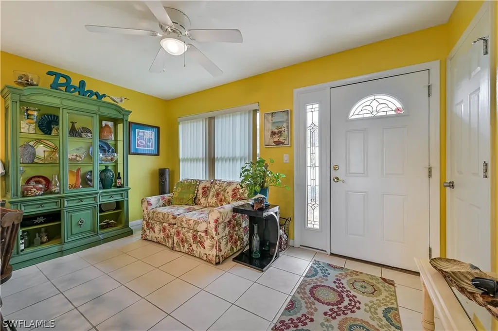 1807 SE 41st Street Cape Coral FL 33904
