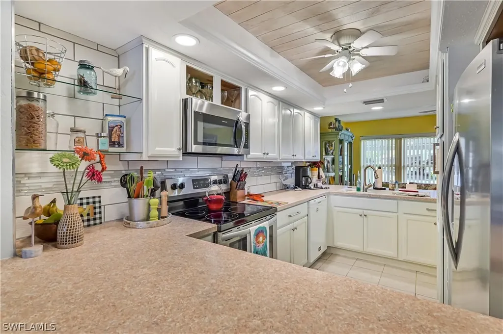 1807 SE 41st Street Cape Coral FL 33904
