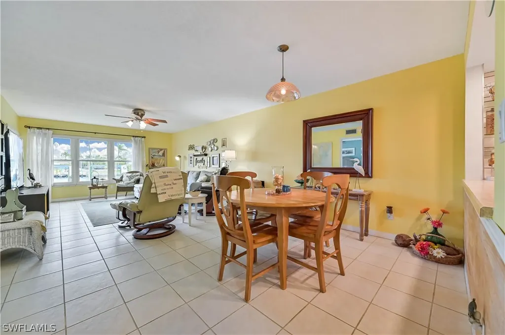 1807 SE 41st Street Cape Coral FL 33904