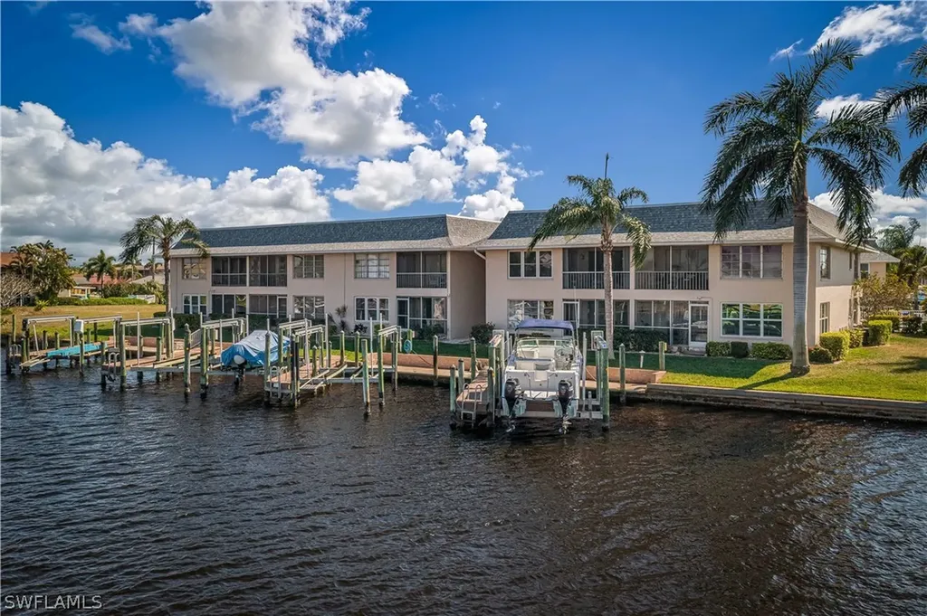 1807 SE 41st Street Cape Coral FL 33904