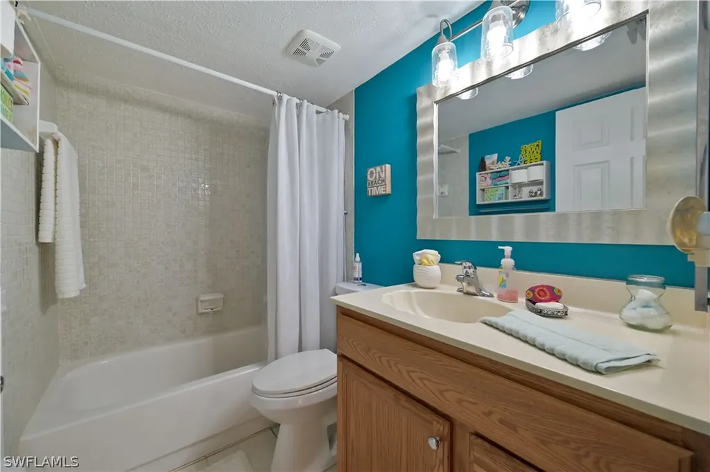 1807 SE 41st Street Cape Coral FL 33904