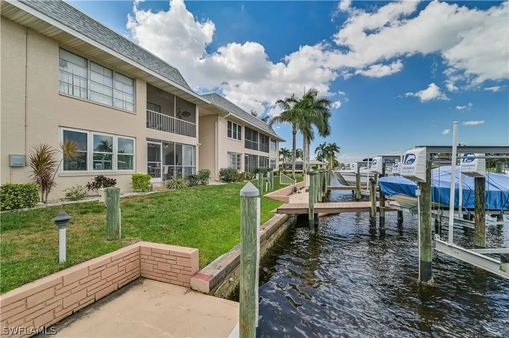 1807 SE 41st Street Cape Coral FL 33904