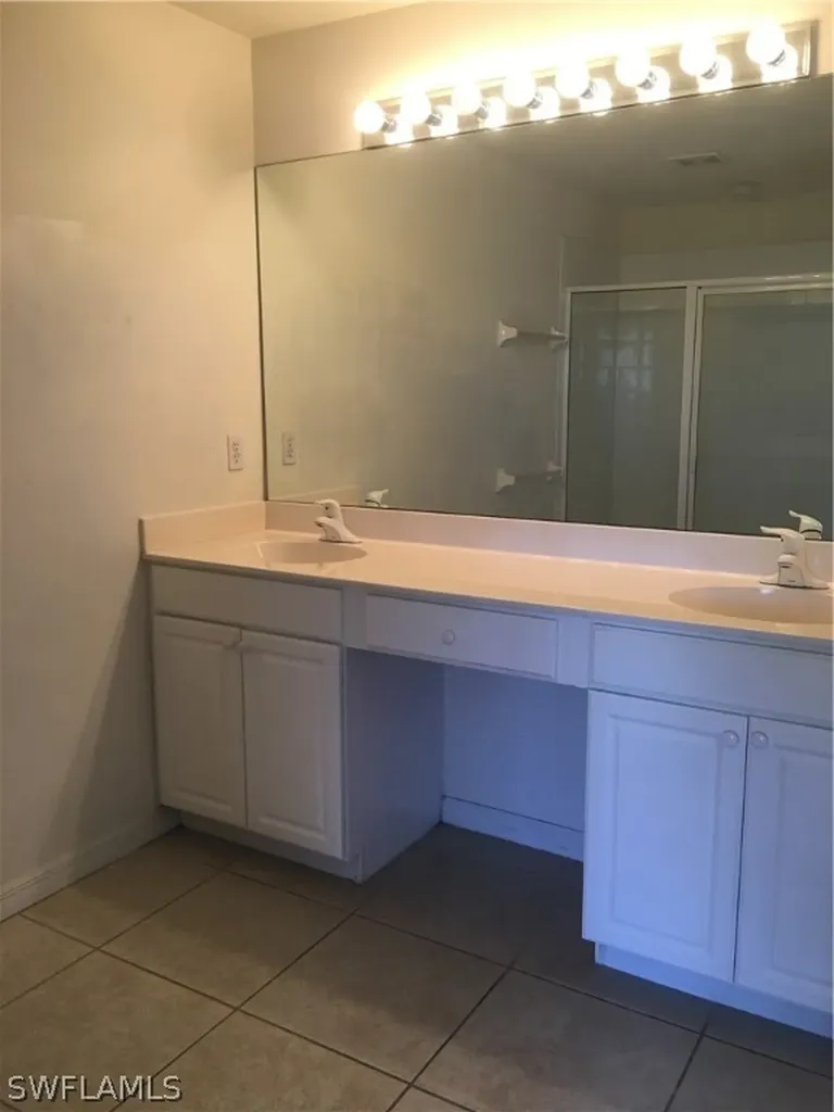8451 Village Edge Circle Fort Myers FL 33919