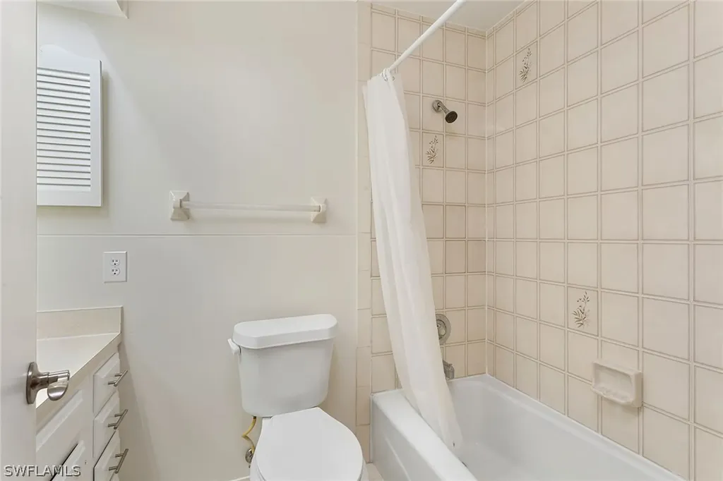 3374 Poinsettia Avenue Naples FL 34104