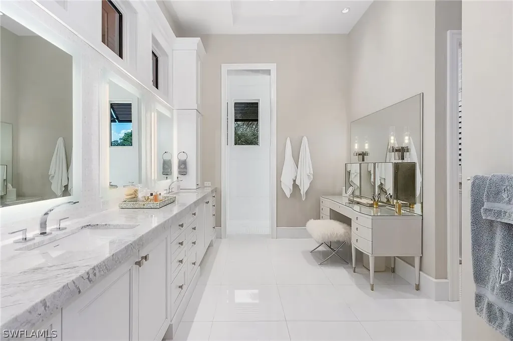 4839 West Boulevard Naples FL 34103
