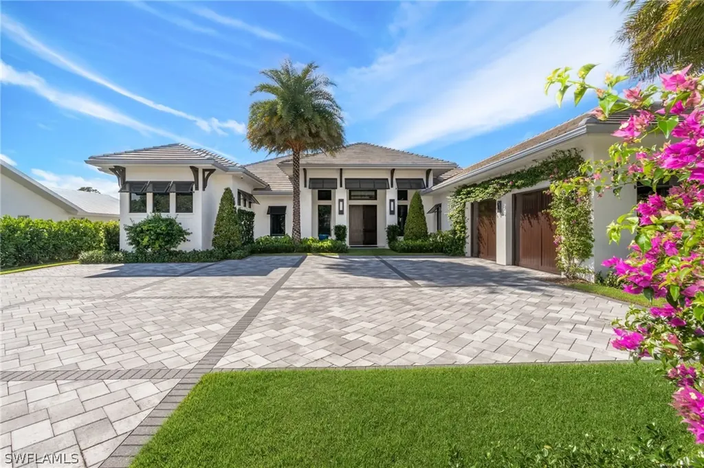 4839 West Boulevard Naples FL 34103