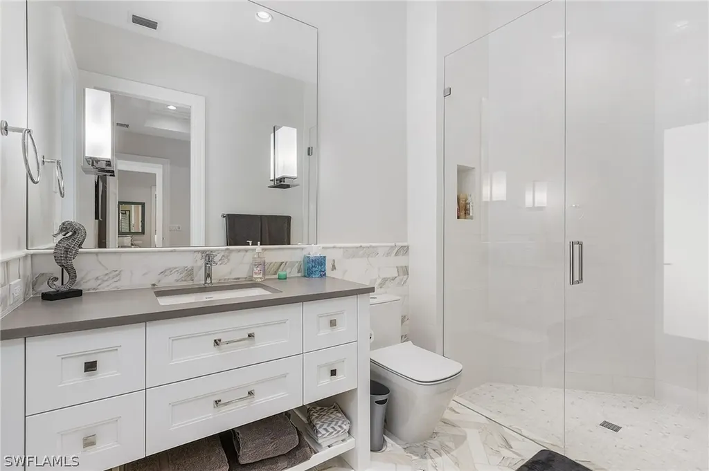 4839 West Boulevard Naples FL 34103