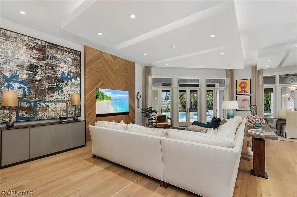 4839 West Boulevard Naples FL 34103