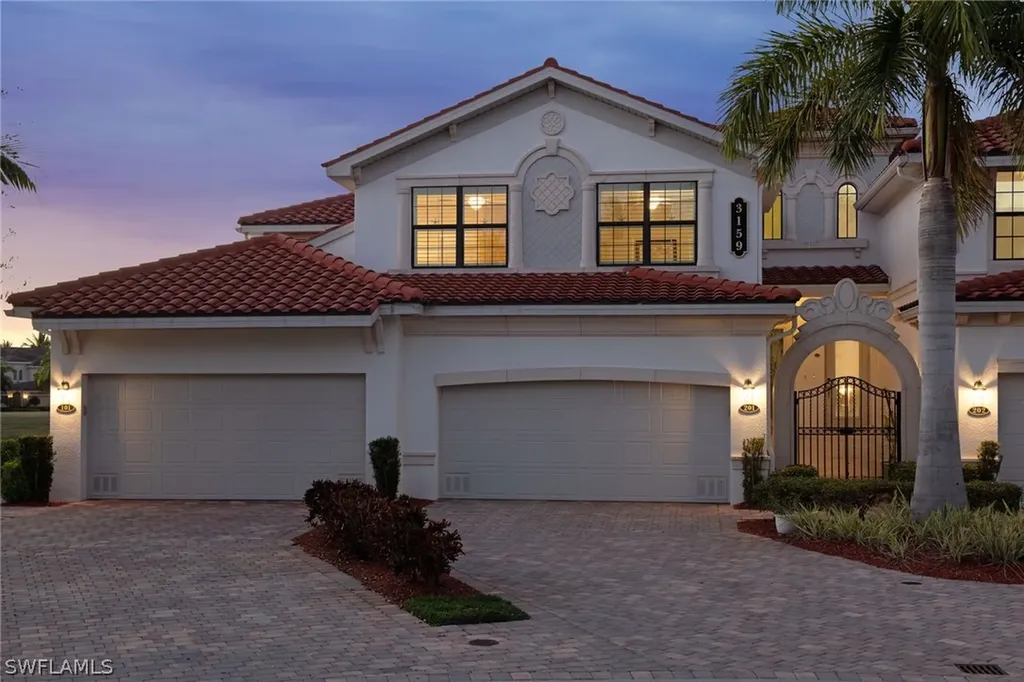Naples FL, 3159 Serena Lane, Unit 201