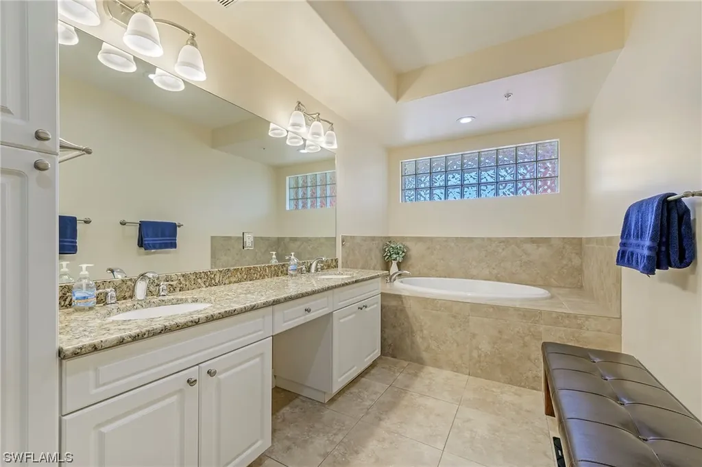 850 6th Avenue N Naples FL 34102