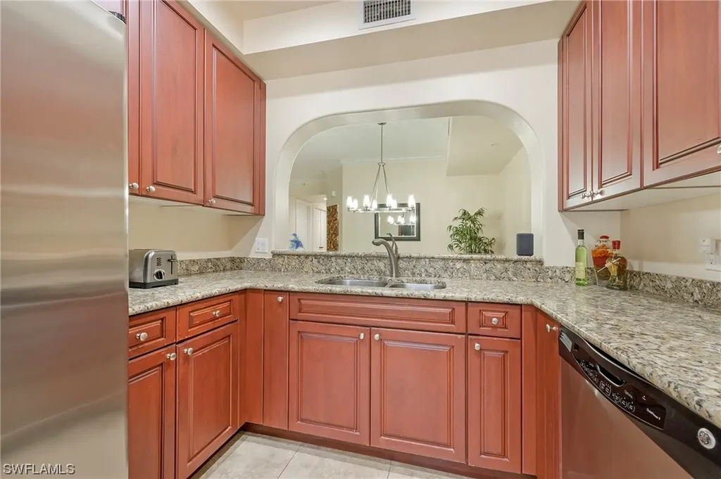 850 6th Avenue N Naples FL 34102