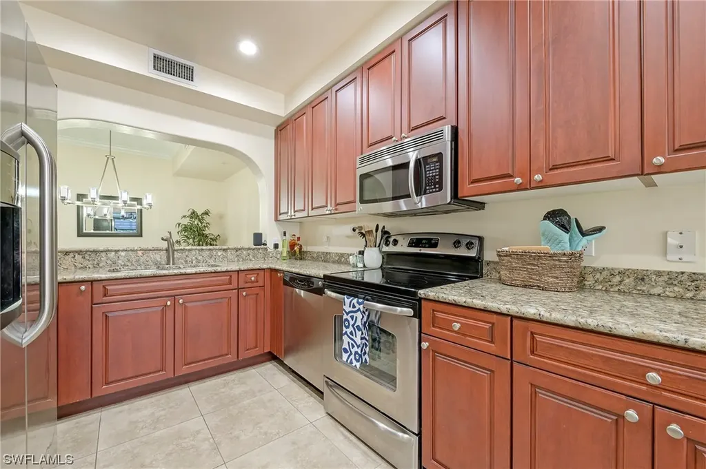 850 6th Avenue N Naples FL 34102