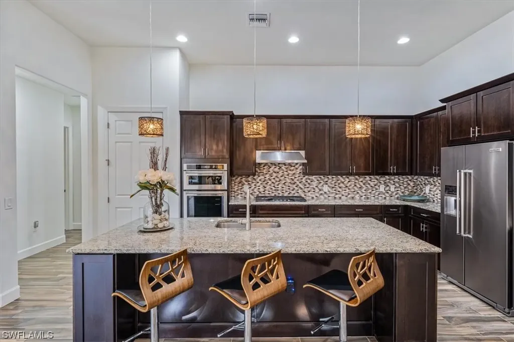 16273 Camden Lakes Circle Naples FL 34110