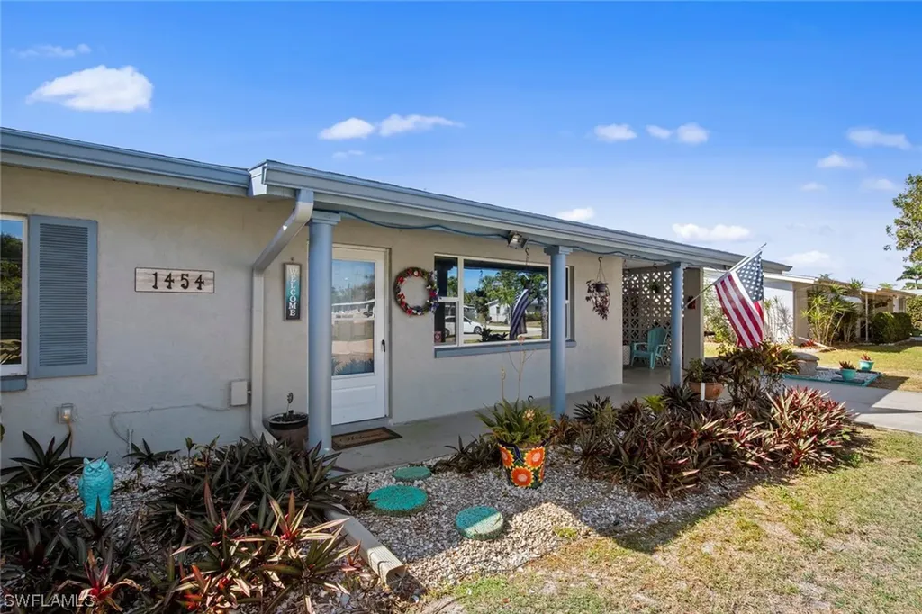 1454 Mandel Road Fort Myers FL 33919