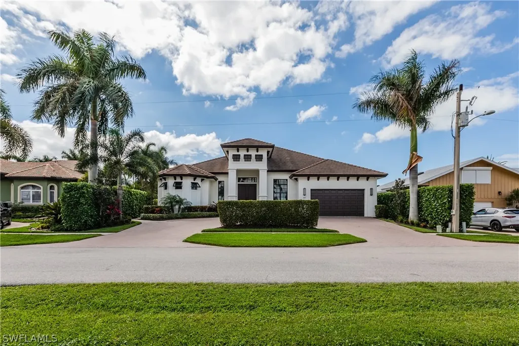 Marco Island FL, 845 Magnolia Court