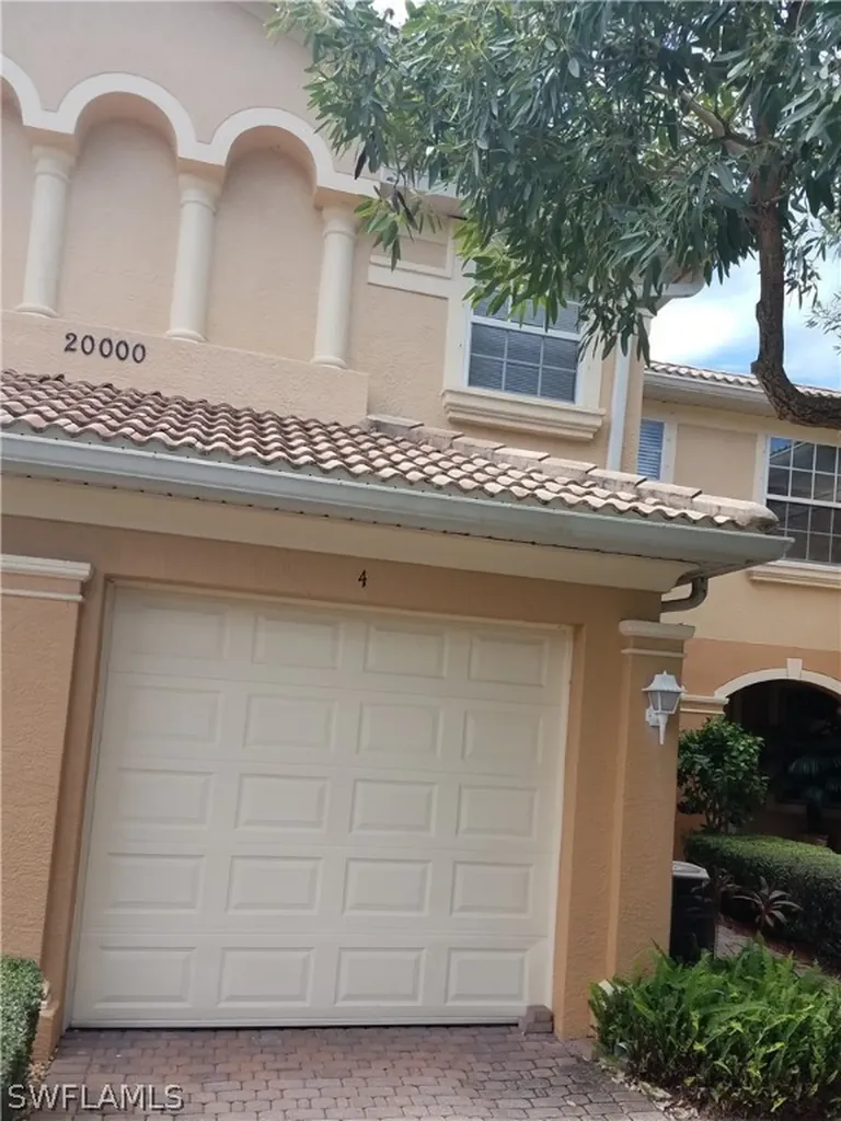20000 Heatherstone Way Estero FL 33928