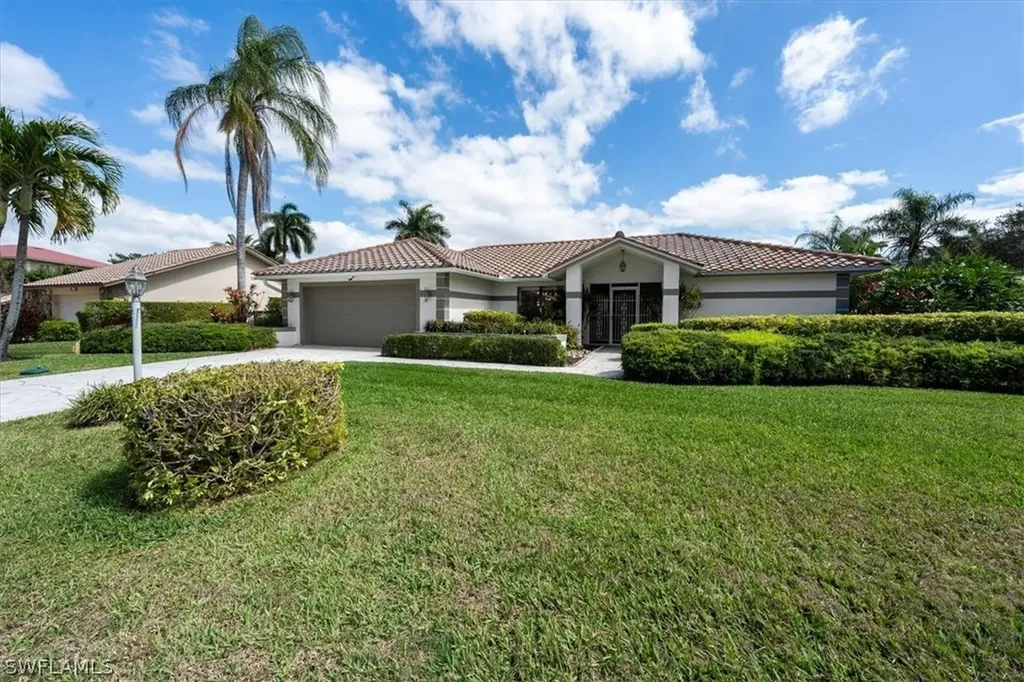 1123 Foxfire Lane Naples FL 34104