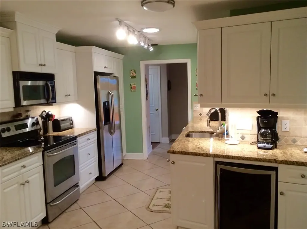 1362 Bayport Avenue Marco Island FL 34145