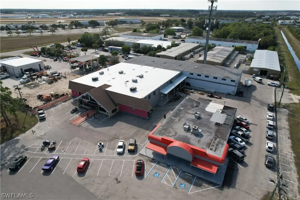 4599-4607 Fowler Street Fort Myers FL 33907